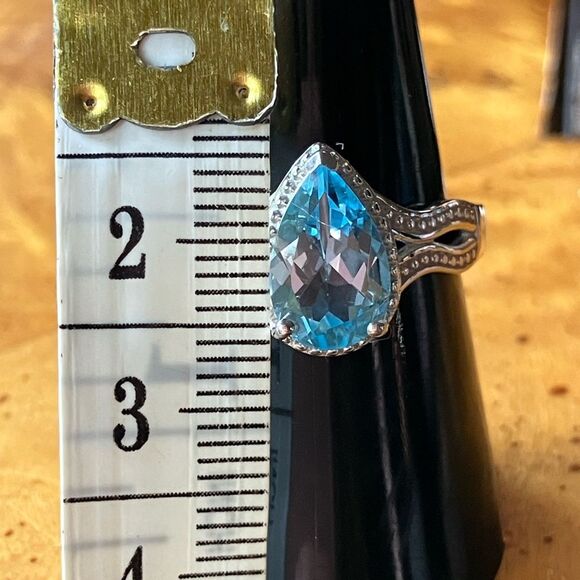 Natural Sky Blue Topaz Sterling Silver Ring Size 8 - Picture 7 of 9